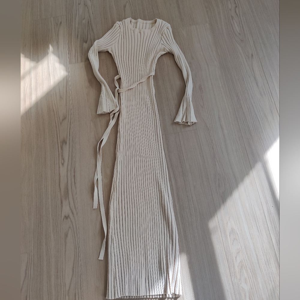 Elegant Cream Ribbed Knit Dress